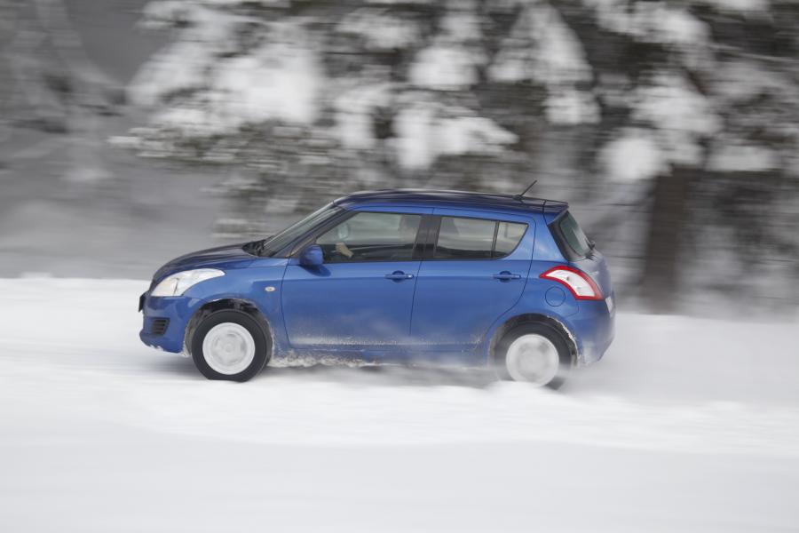  Suzuki Swift 4x4 2011 года  (фото 9 из 16)